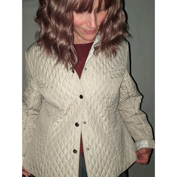 Vintage: diamond quilted jacket w/ polka dot liner, snap buttons, & collar - Picture 10 of 11